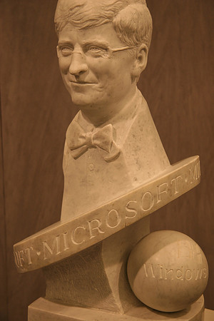 Marble bust of Bill by an Ukranian artist. Why? We're not sure. Perhaps to remind us of home.