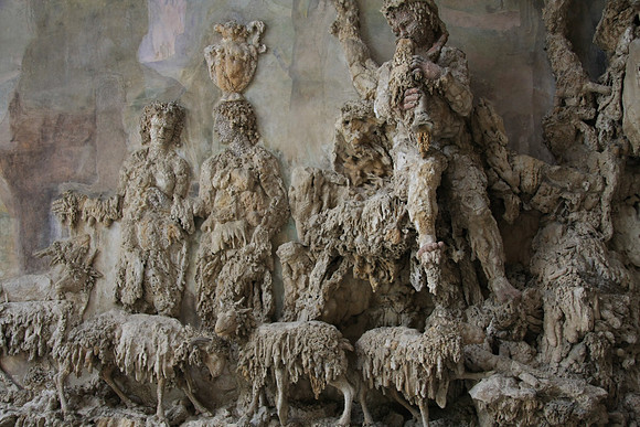 Wall detail in the Grotto Grande