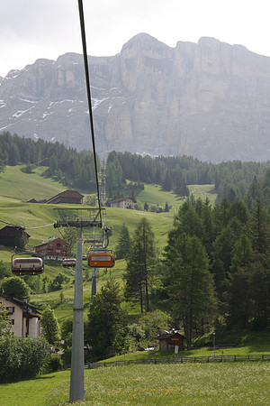 Chairlift takes you from 1365 to 2050 meters