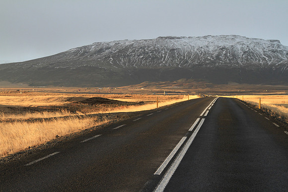 Heading toward Geysir. Another "fell" in front of us. A table volcano likely.