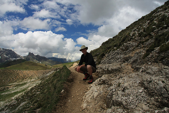 Mark on the trail 557-4.
