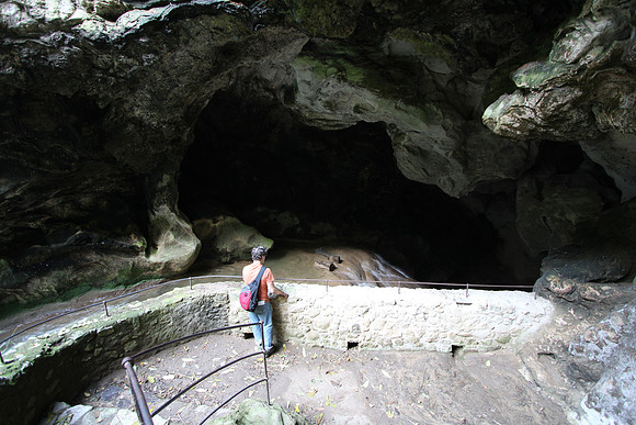 Grotta delle Sirene. Part of the river here still travelling in its original course, it goes underground briefly.