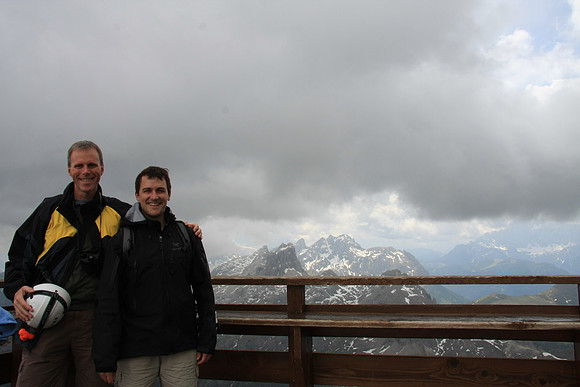 Travelmarx pose from the rifugio.