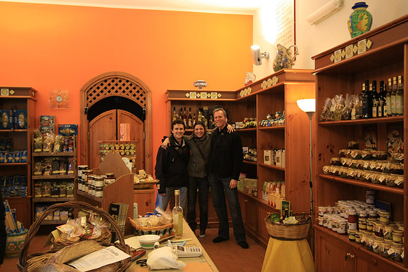 Inside Punto shop buying Sicilian goodies and making friends