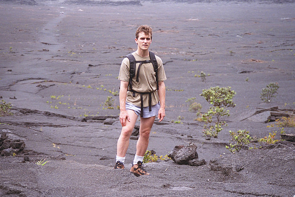 Hiking Kilauea crater