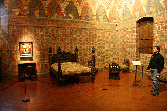 Davanzati bedroom
