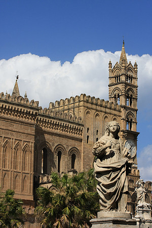 Cattedrale and clouds