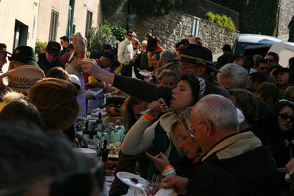 Chaos-Don't separate Italians from their food