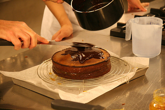 Chocolate glaze