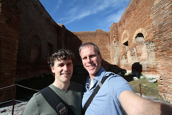 Travelmarx pose with Capitolium.