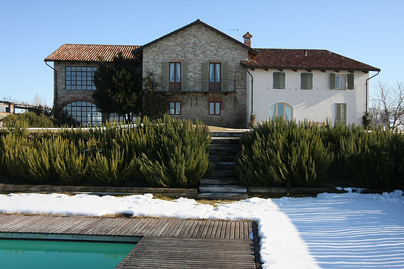 Our room is the upper right window with the shutters open