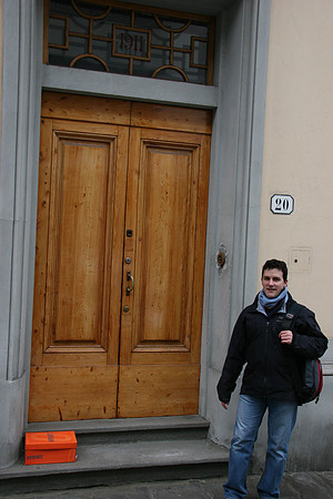 Workshop of Andrea Tacchi, maker of fine guitars. Will return another day.