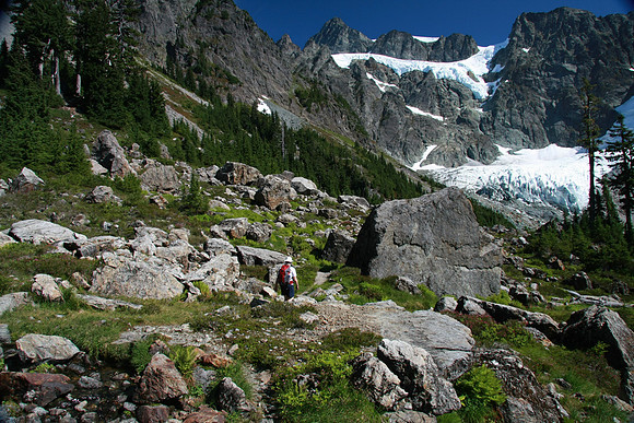 On our way to get closer to the glacier.