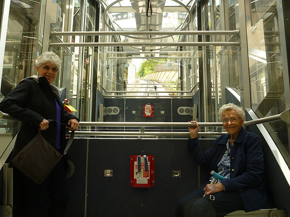 Marianne and Lena in the funiculare - which connects lower (Breo) and upper (Piazza) Mondovi.