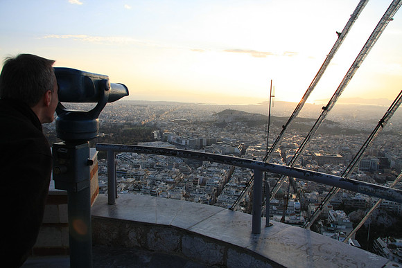Looking west back at the Acropolis, Filolappas, and Pynx Hills - the island of green in the middle.
