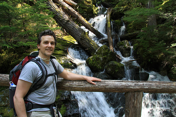 Cools off by the streams