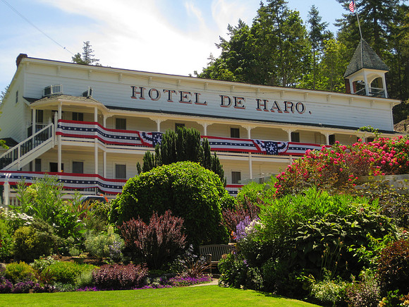 Hotel de Haro.  It was built in 1886 as a place to entertain lime stone trading partners.