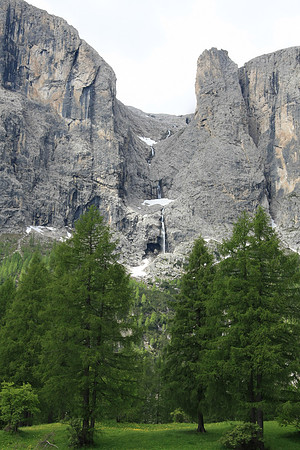 Pisciadu Waterfall