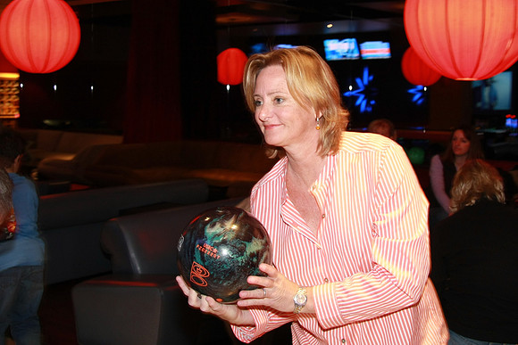 Susan charms the pins.