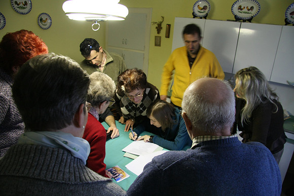 Rossi - Chiara correcting mistakes