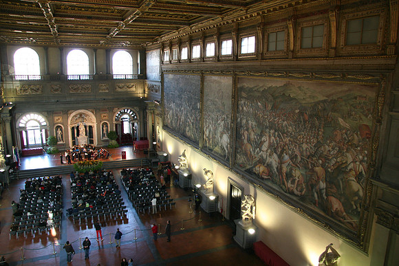 Salon of 500 - meeting place for the city