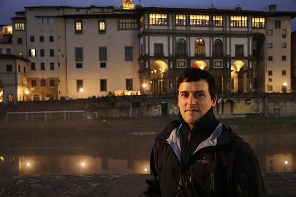 Marc with Uffizi behind