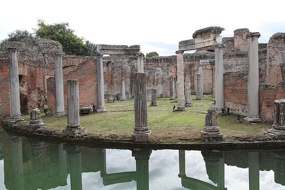 Teatro Marittimo - Hadrian has a private little get-away on the island. He reportedly swam laps in the 'moat.'