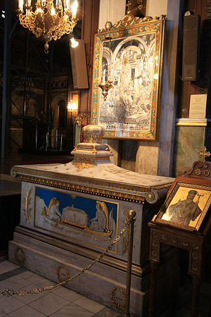 Inside the main cathedreal - near our hotel