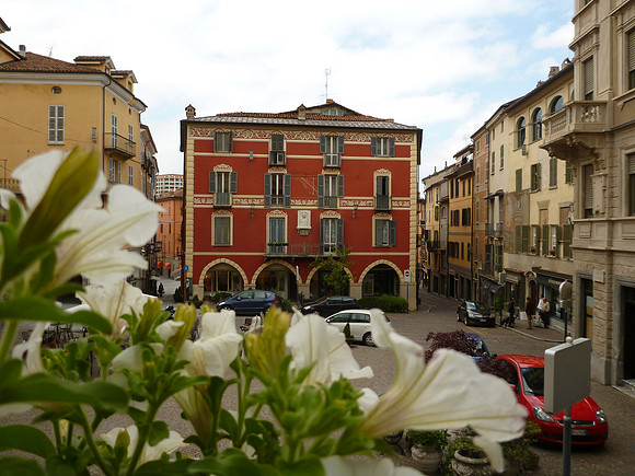 Piazza san pietro Mondovì.