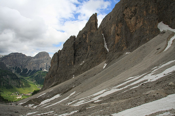 You can see our path up. Temperature starts dropping as we climb.