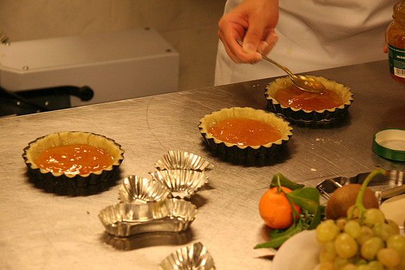 'Pasta Frolla' tart shells with marmellata