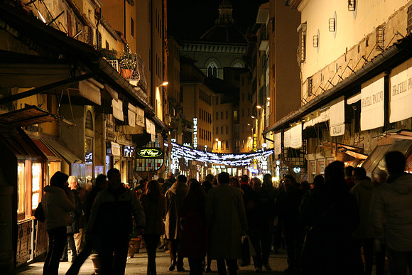 On the Ponte Vecchio looking north