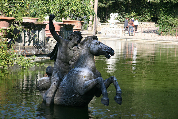 Water sculpture